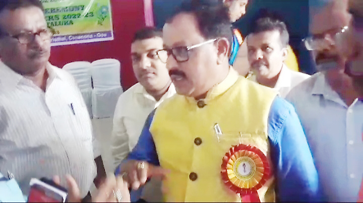 काणकोणवासियांशी चर्चा करूनच प्रकल्पाला चालना : फळदेसाई Promotion of the project only after discussion with Kankon residents: Phaldesai