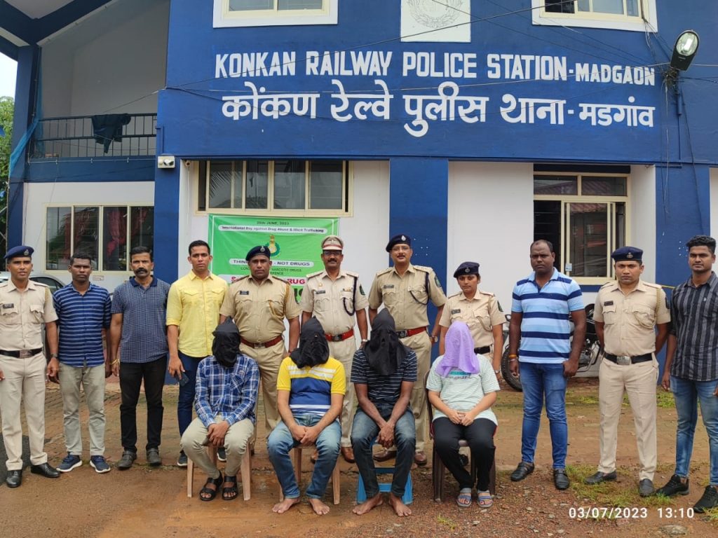 रेल्वेतील चार कोटीच्या सोने चोरीचा पर्दाफाश