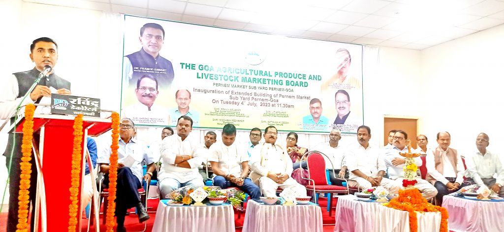 विविध योजनांचा लाभ घेऊन कृषिक्रांती घडवा