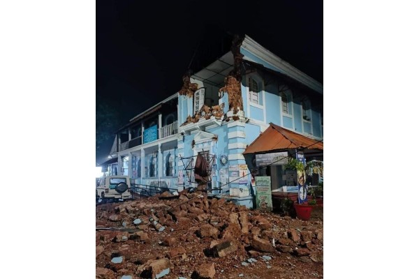 मडगाव आरोग्य केंद्र इमारतीचा भाग कोसळला