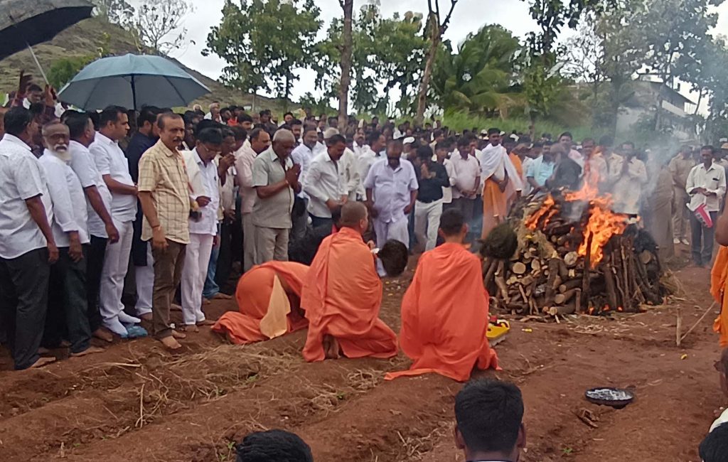Kamakumanandi Muni Maharaj merges into the Panchattva