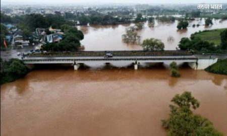 जिल्ह्यातील नद्यांनी इशारा पातळी ओलांडली; दळणवळण ठप्प; जाणून घ्या जिल्ह्यातील पुरपरिस्थितीचा आढावा Rivers crossed warning level