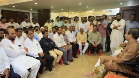 शिवसेनेच्या मुंबईतील बैठकीला चेतन नरकेंची उपस्थिती Chetan Naraken presence at Shiv Sena meeting in Mumbai