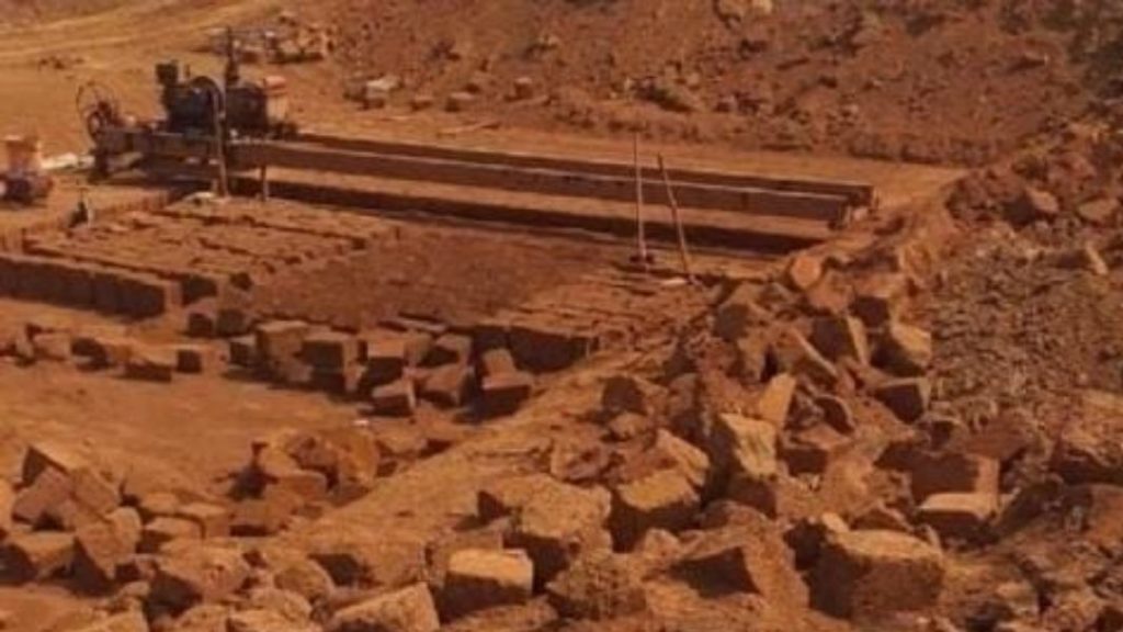 High Court ordered Chirekhani District Collector regarding