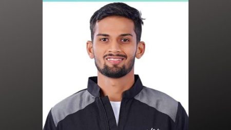 Shiv Chhatrapati Sports Award to Paras Patil of Sangli