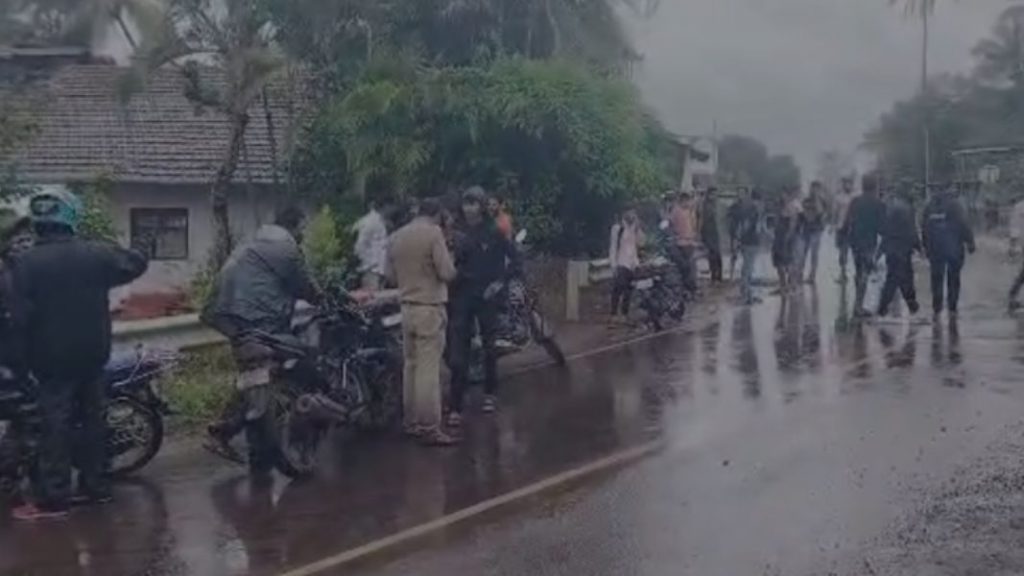 Gargoti police Action against 52 youths kolhapur tourism news