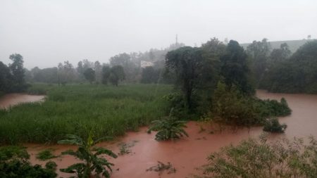 kolhapur havy rainReduced water pressure on Amba-Gholsawade