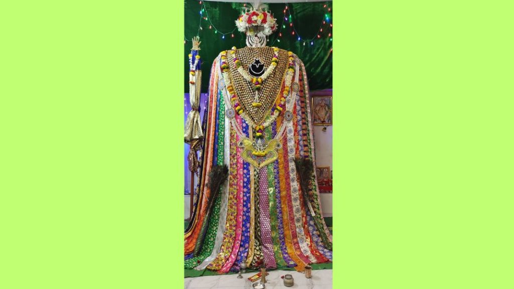 पंडतांच्या मिरासाहेब पंजाची 76 वर्षांची परंपरा 76 years tradition of Mirasaheb Panja of Pandits kolhapur news