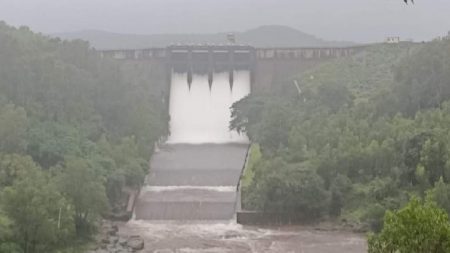 kolhapur rain update Big increase in discharge from Chandoli Dam