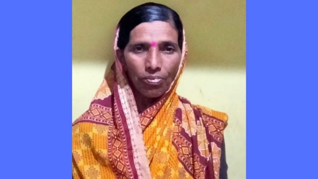 Suvarna Chavan two-wheeler accident in Koge kolhapur new