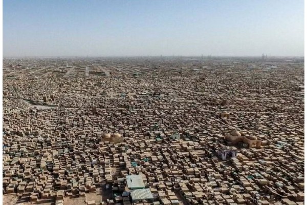 सर्वात मोठे कब्रस्तान largest cemetery