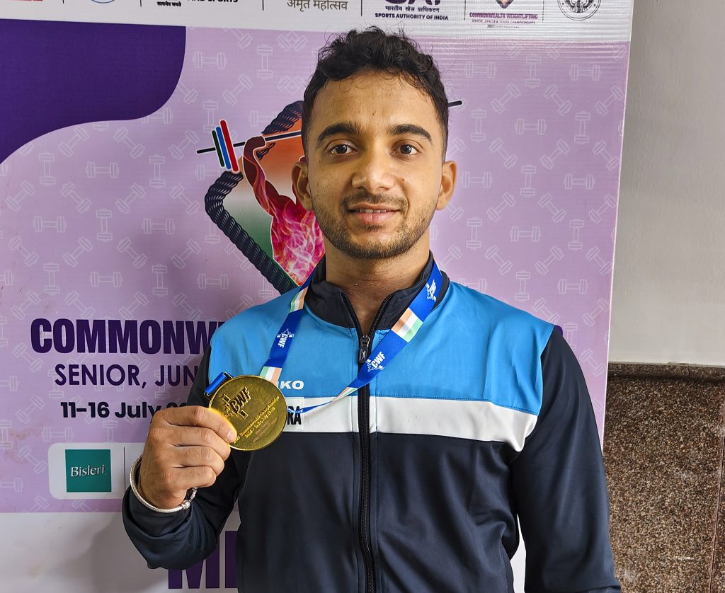 राष्ट्रकुल वेटलिफ्टिंग स्पर्धेत भारताला पाच पदके Five medals for India in Commonwealth Weightlifting Championships
