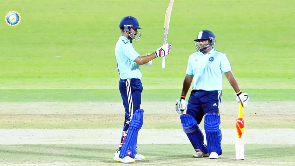 पश्चिम विभागाचा थरारक विजय A thrilling win for the West Division