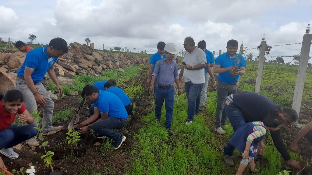 Plantation of trees in Kangala Industrial Estate by Rotary