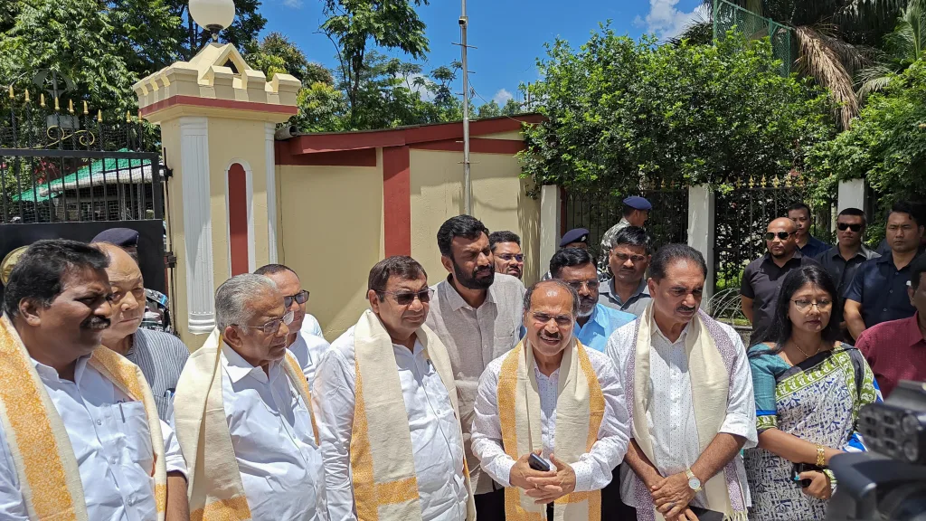 China can take advantage!