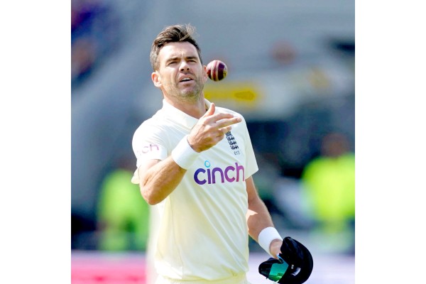 अँडरसनचा निवृत्तीचा विचार नाही Anderson has no plans to retire