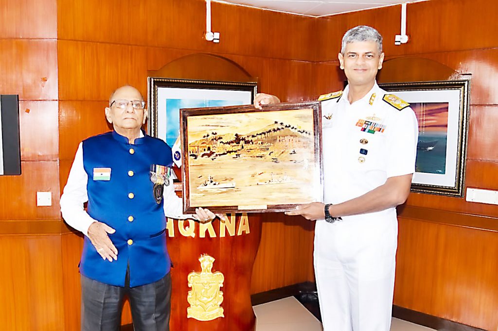 नौसेना अधिकाऱ्यांची अंजदीव बेटाला भेट Visit of Naval Officers to Anjadev Island