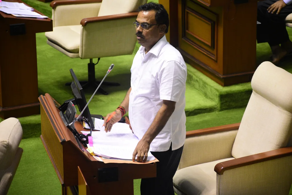 Make an agreement with Goshals, we will help