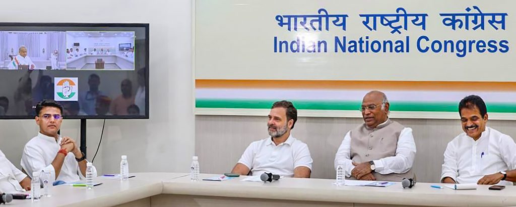 मुख्यमंत्रिपदाच्या चेहऱ्याशिवाय राजस्थानची निवडणूक लढविणार