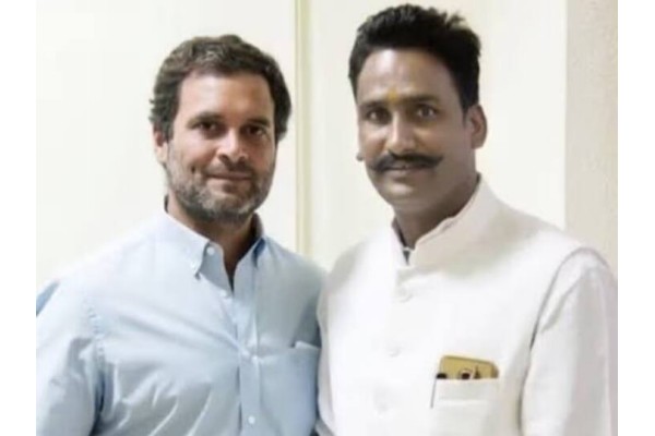 साडेसात लाख लाच घेताना बड्या नेत्याला अटक