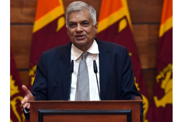 डॉलरप्रमाणे व्हावा ‘रुपया’चा वापर :