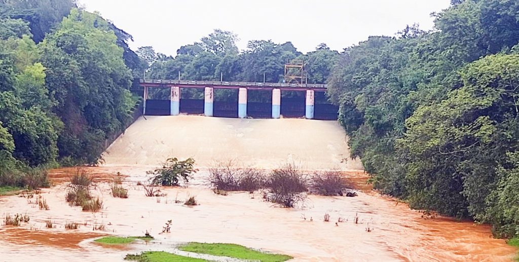 राकसकोप जलाशयाची पातळी 2475 फुटावर स्थिर The water level of Rakskop Reservoir