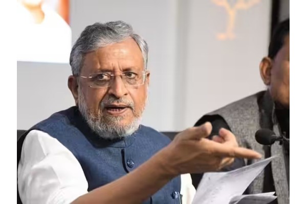 समान नागरी कायद्यावर वादळी चर्चा