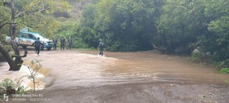 कास पठारावरील वाहतूक घाटाईमार्गे; अद्याप रस्त्याची पुन:र्निर्मिती न केल्याने प्रशासनावर नामुष्की