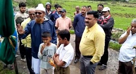 संभाव्य पूरपरिस्थिती लक्षात घेता पुरपट्ट्यातील नागरिकांमध्ये जनजागृती; उपायुक्तांनी घेतली नागरीकांची भेट Deputy Commissioner