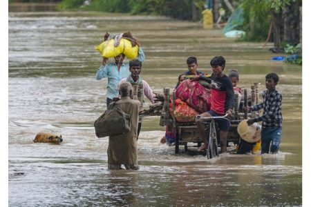 यमुनेने ओलांडली धोक्याची पातळी