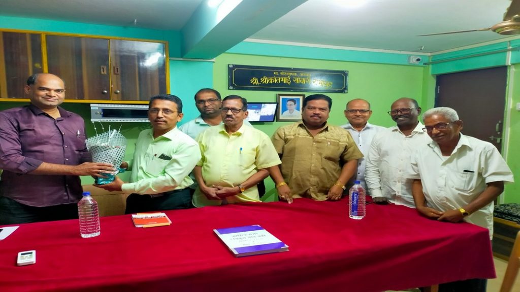 वैभवशाली पतसंस्थेच्या चेअरमनपदी मंदार सांबारी यांची बिनविरोध निवड