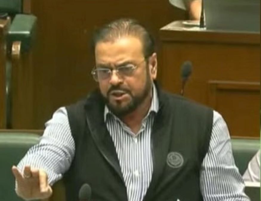 आम्ही ‘वंदे मातरम्’ म्हणू शकत नाही…; आझमींच्या वक्तव्यावरुन विधानसभेत घमासान Abu Azmi says, "I respect 'Vande Mantram' but I can't read it