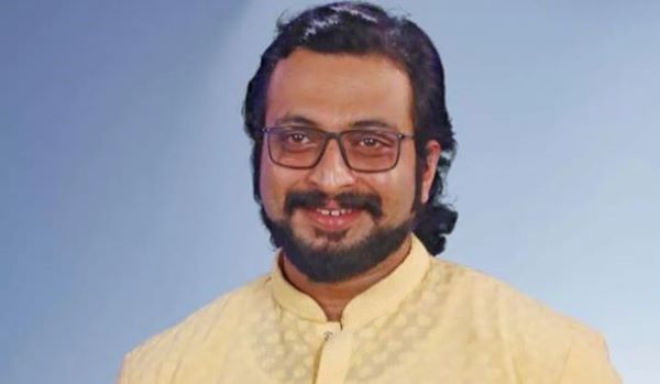 MP Dr. Amol Kolhe will stay with Sharad Pawar