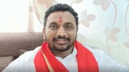 आमचा पक्ष फुटलेला नाही, एकसंघ आहोत, आ. मिटकरींच्या दाव्याने राजकीय वर्तुळात चर्चांना उधाण Our party is not divided, we are united amol mitkari claim