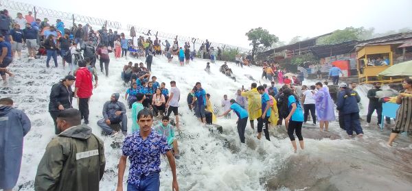 लोणावळ्यातील भुशी डॅम ओव्हरफ्लो Bhushi Dam Overflow in Lonavala