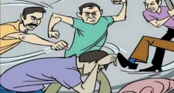 पुण्यात रशियन दाम्पत्याला मारहाण, तिघांवर गुन्हा Russian couple assaulted in Pune