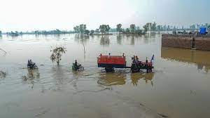 2 Indian youths from Ghazni Wala village near the India-Pakistan border in Ferozepur, Punjab have reached the Pakistan border after being swept away by the flood. Pakistani Rangers have given information about this in the flag meeting held at the check post.