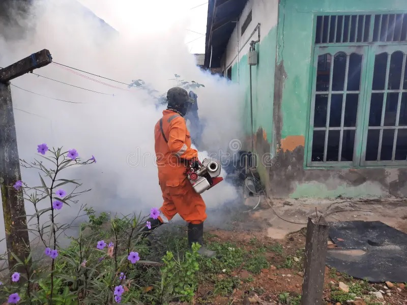 अखेर मागणीनंतर फॉगिंग मशीन्स उपलब्ध