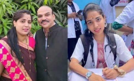 Dropped the son to college and while returning to Pune, the Gangavane family is in trouble