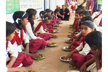 मध्यान्ह आहारावर ‘टिफिन पे चर्चा’ होणार का?