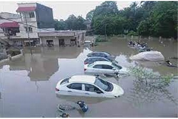 गुजरातसह मध्य भारतात जोरदार पर्जन्यवृष्टी