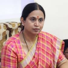 जैन मुनींच्या हत्येबद्दल मंत्री लक्ष्मी हेब्बाळकर यांनी व्यक्त केला निषेध