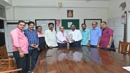 सिंधुदुर्ग जिल्हा माहिती अधिकारी म्हणून मुकुंद चिलवंत यांनी स्विकारला कार्यभार