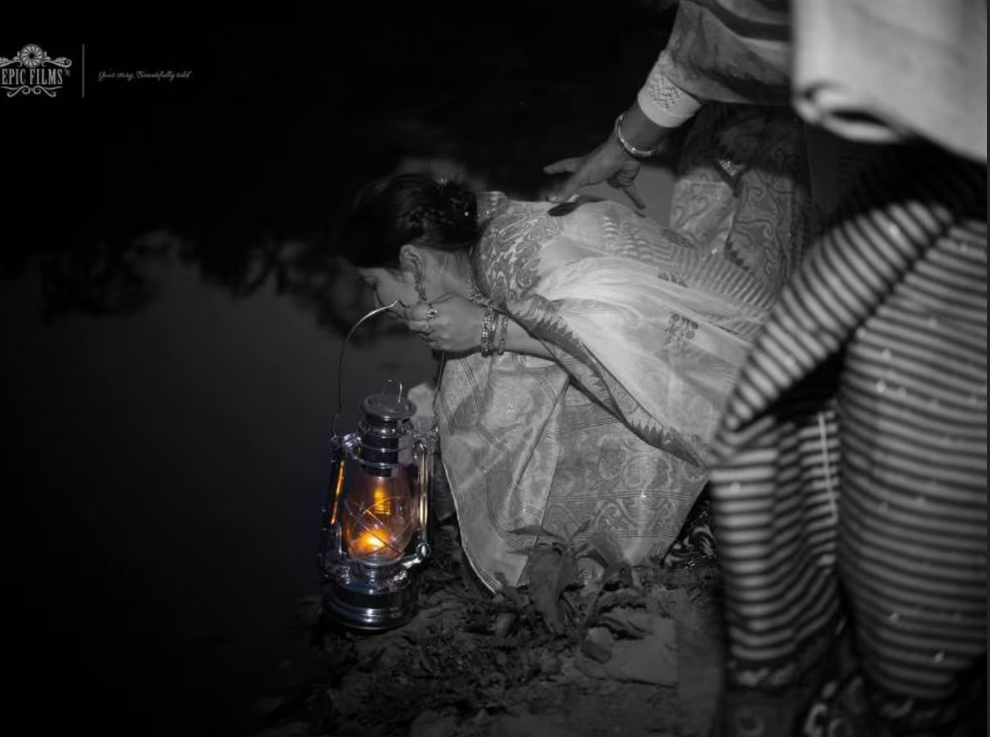 मासे पाण्यात सोडण्याची प्रथा The practice of releasing fish into water