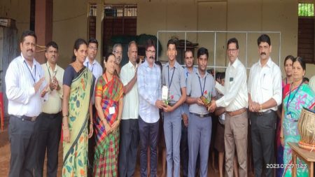 स्वतःचा जीव धोक्यात घालून मुलीचे प्राण वाचविणाऱ्या मुलांचे पाट स्कूलमध्ये कौतुक!