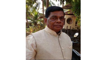 ज्येष्ठ व्यापारी भाऊ वळंजू यांचा आदर्श व्यापारी म्हणून सन्मान !