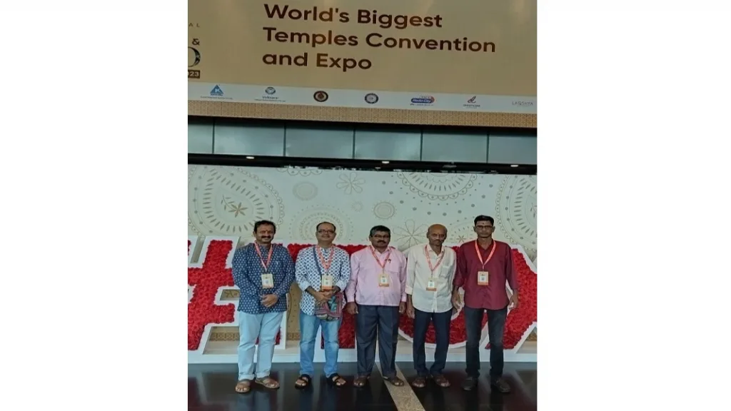 वाराणसीतील मंदिर संमेलनात सिंधुदुर्गातील ३ देवस्थान विश्वस्तांनी घेतला सहभाग