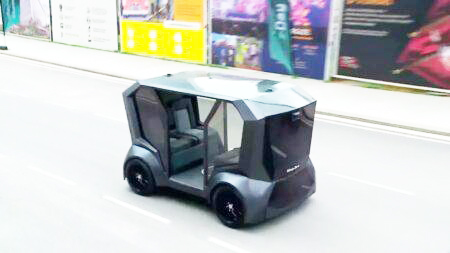 बेंगळूरमध्ये सेल्फ ड्रायव्हिंग कार रस्त्यावर Self-driving cars on the road in Bangalore