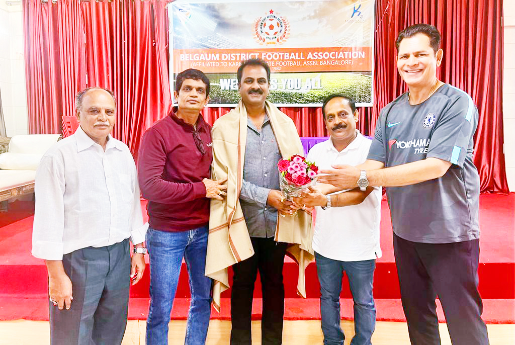 बीडीएफएतर्फे अमित पाटील यांचा उपाध्यक्षपदी निवडीबद्दल सत्कार Amit Patil felicitated by BDFA for his election as Vice President