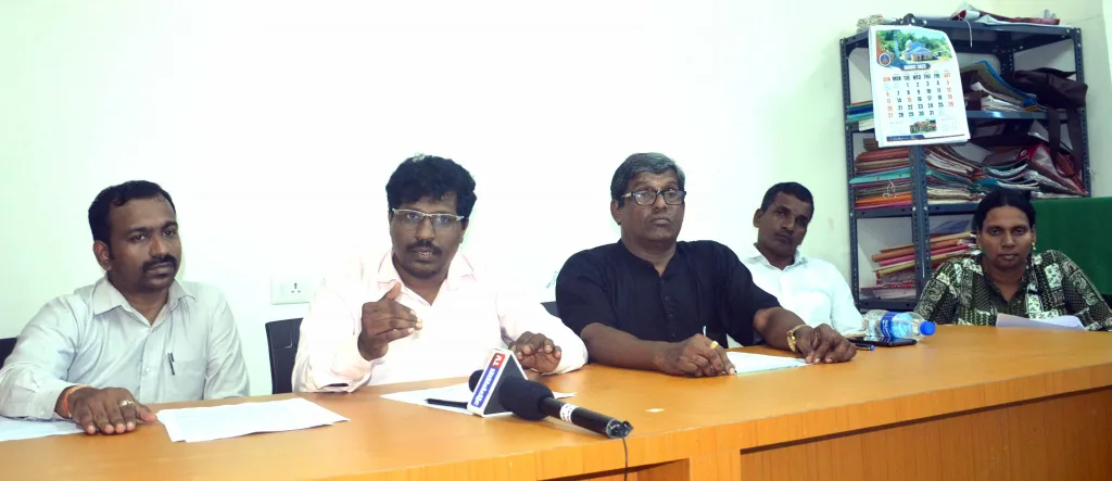 … तर लोकसभा निवडणुकीवर बहिष्कार ... So boycott the Lok Sabha elections